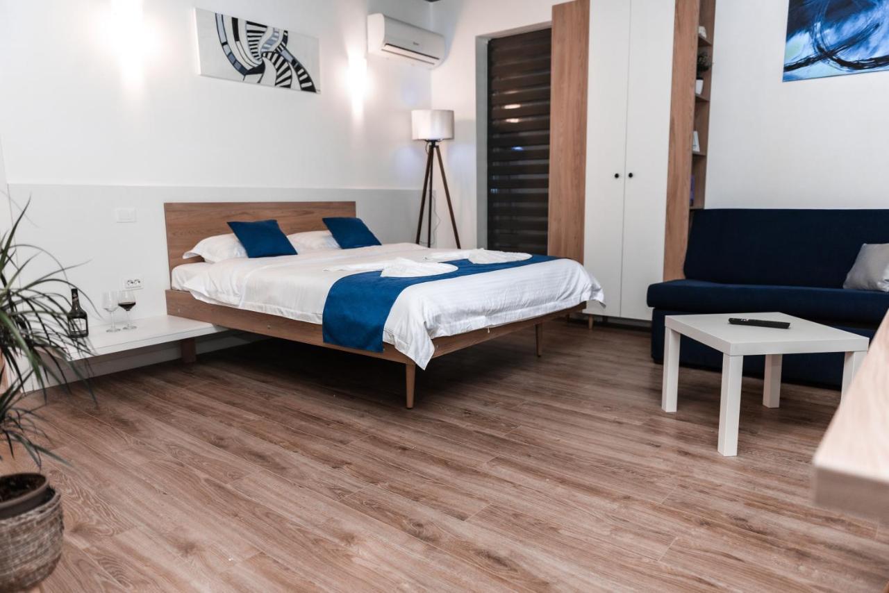 Puzzle Apartaments&Studios Craiova Dış mekan fotoğraf
