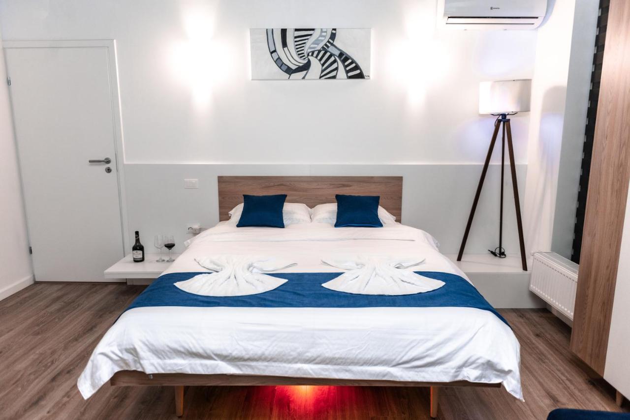 Puzzle Apartaments&Studios Craiova Dış mekan fotoğraf