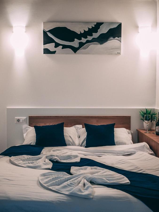 Puzzle Apartaments&Studios Craiova Dış mekan fotoğraf