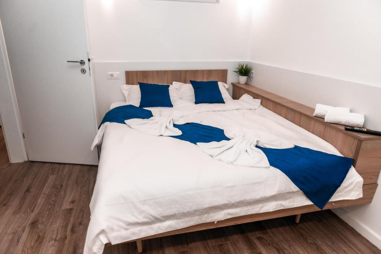 Puzzle Apartaments&Studios Craiova Dış mekan fotoğraf