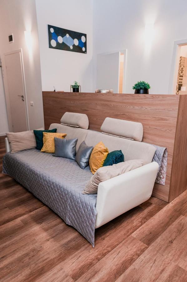 Puzzle Apartaments&Studios Craiova Dış mekan fotoğraf